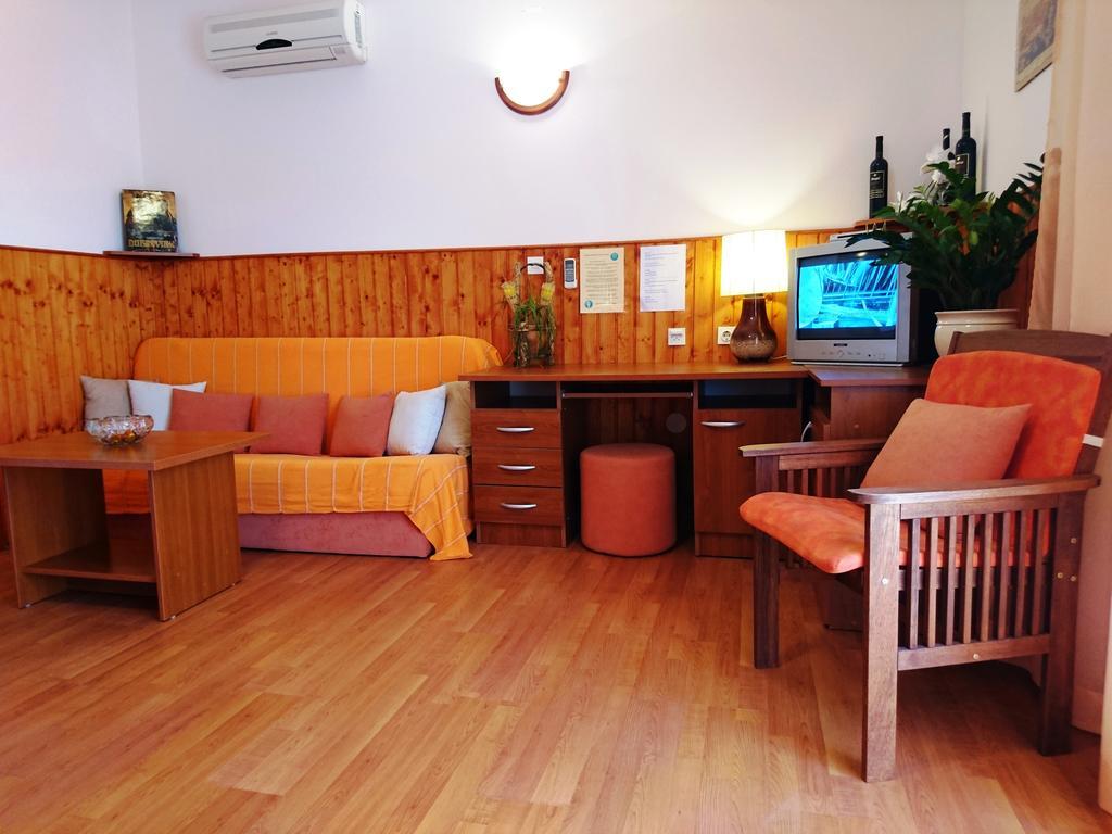 זאטון Apartments Radis מראה חיצוני תמונה